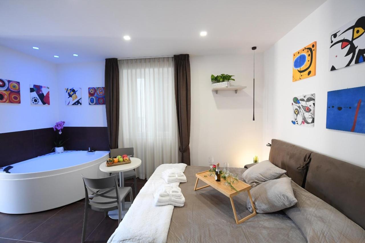 B&B In Centro Storico Salerno Bagian luar foto